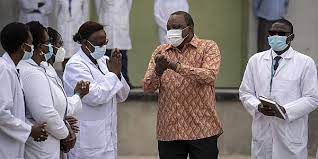 Kenyan president visits the Nairobi National Vaccine Depot | Africanews